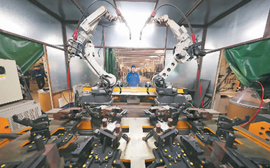 市場(chǎng)在前 技術(shù)跟進(jìn) 中國(guó)工業(yè)機(jī)器人大步爭(zhēng)先